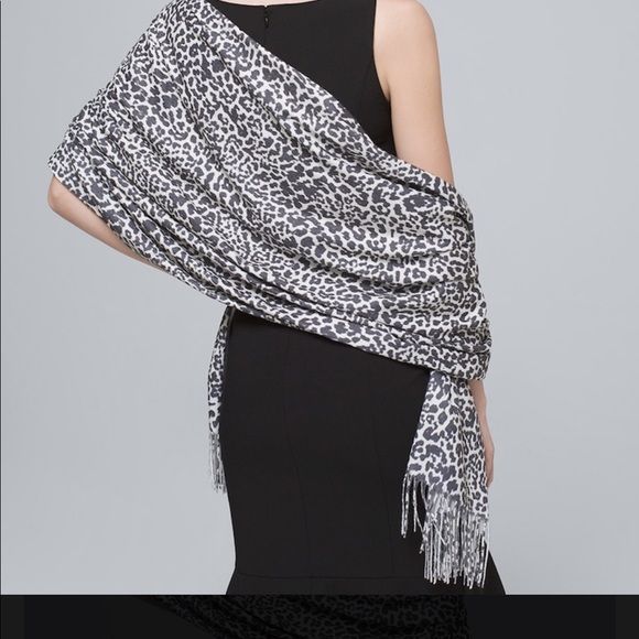 WHBM reversible animal print solid black wrap - Picture 4 of 9